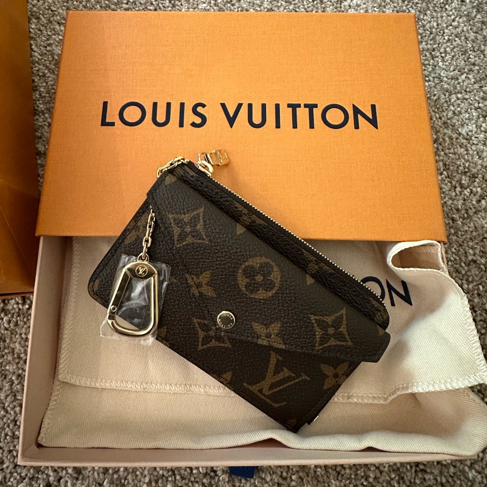 Authentic Luis Vuitton Monogram Recto Verso Card Holder